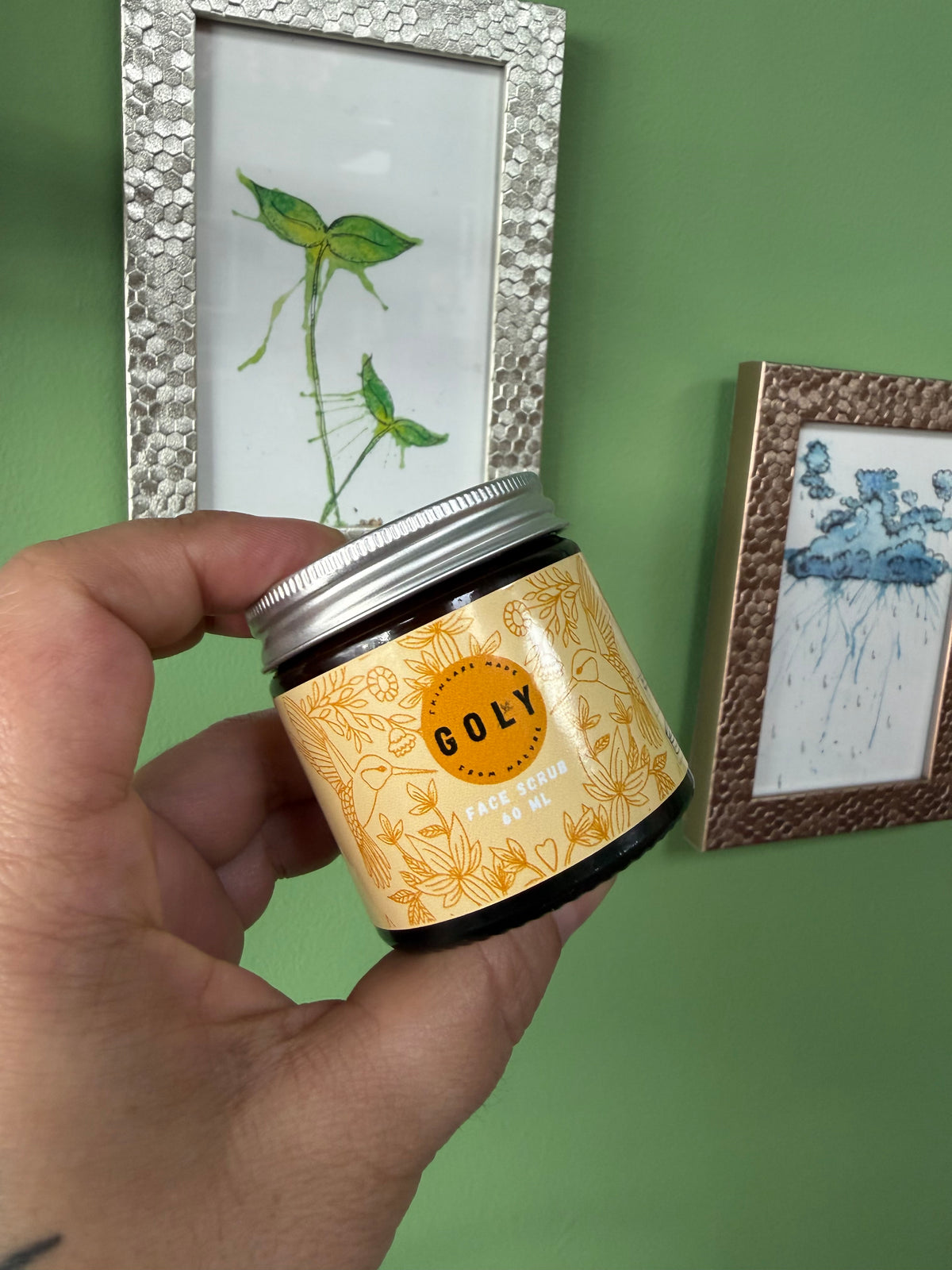 Vegan face scrub